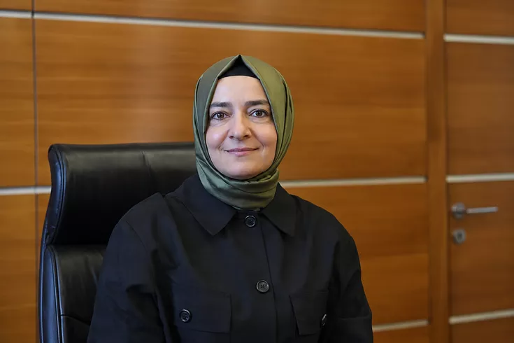 Gazeteci İsmail Kılıçarslan’dan Fatma Betül Sayan Kaya’ya zehir zemberek sözler: 165 milyon lirayı nereden buldun