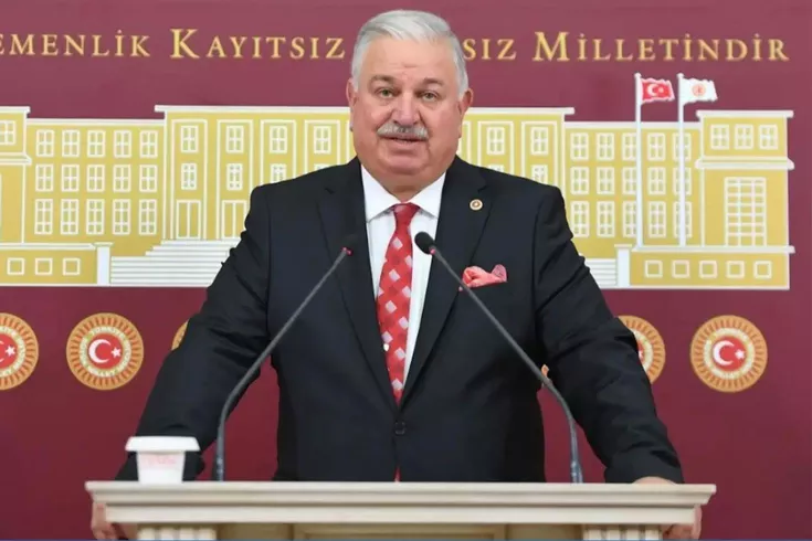 YRP Milletvekili Doğan Bekin, Fatih Erbakan’ın isteğiyle Genel Başkan Yardımcılığı ve MYK’dan istifa etti