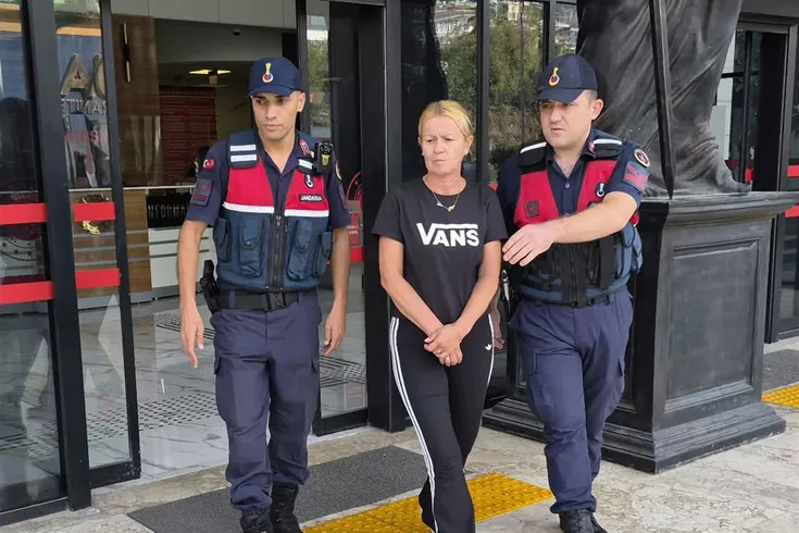 Alanya’daki otelde eşi tarafından itilen Polonyalı turist merdivenden düşüp hayatını kaybetti