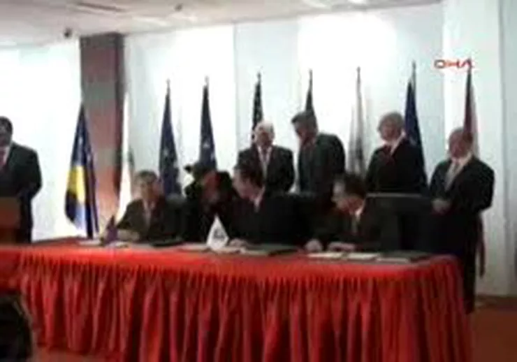 Kosova?Da Dev İmza