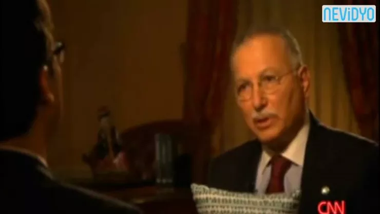 Ekmeleddin İhsanoğlu\'nun Komik Halleri