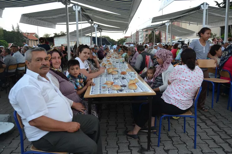 Eşme\'de İftar Programı