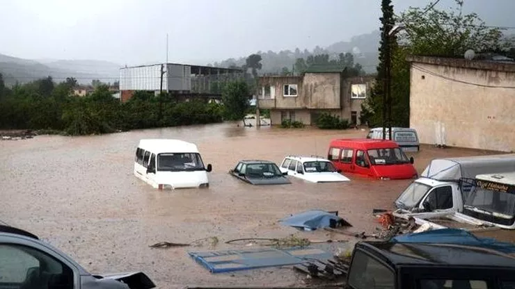Ordu\'da, Bayram Günü Şiddetli Yağış ve Sel