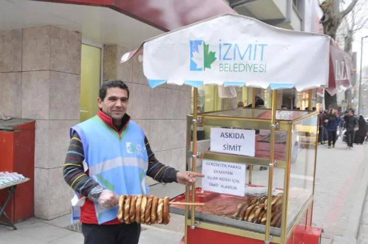 Yoksula \'Askıda Simit\'