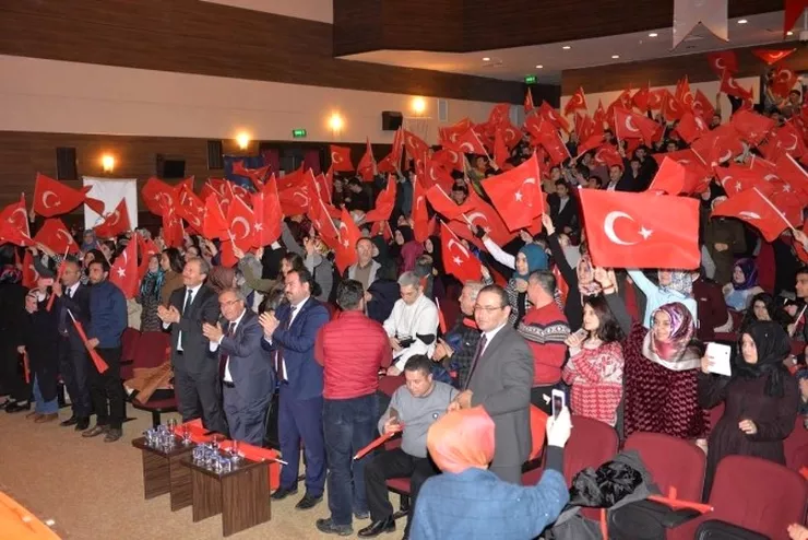 İbrahim Sadri\'den Şiir Dinletisi Programı