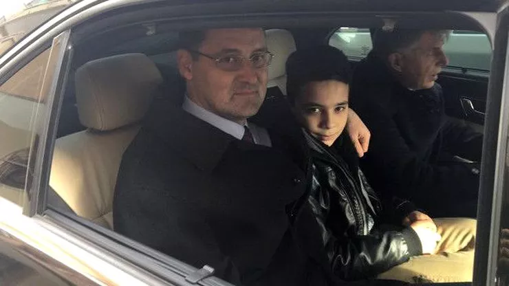 Kar Tatili Yapmayan Valiye İsyan Etti, Makam Aracı Kapısına Geldi