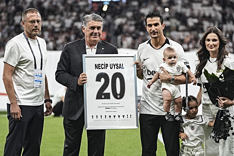 Necip Uysal yeni kariyeri için ilk girişimini yaptı