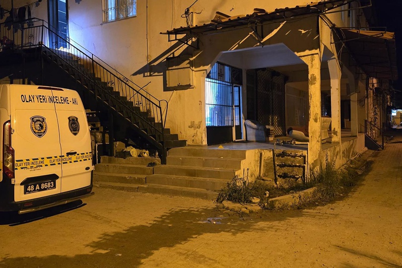 Milas’ta aynı evdeki işçiler arasında çıkan bıçaklı kavgada 1 işçi öldü, 1 yaralandı