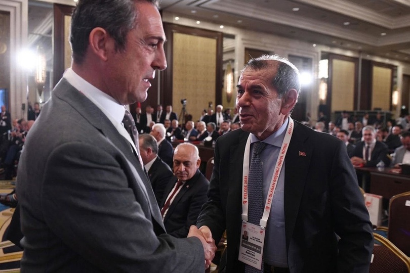 Ali Koç bıraktı, Dursun Özbek talip oldu Uçağa bindi, gidiyor
