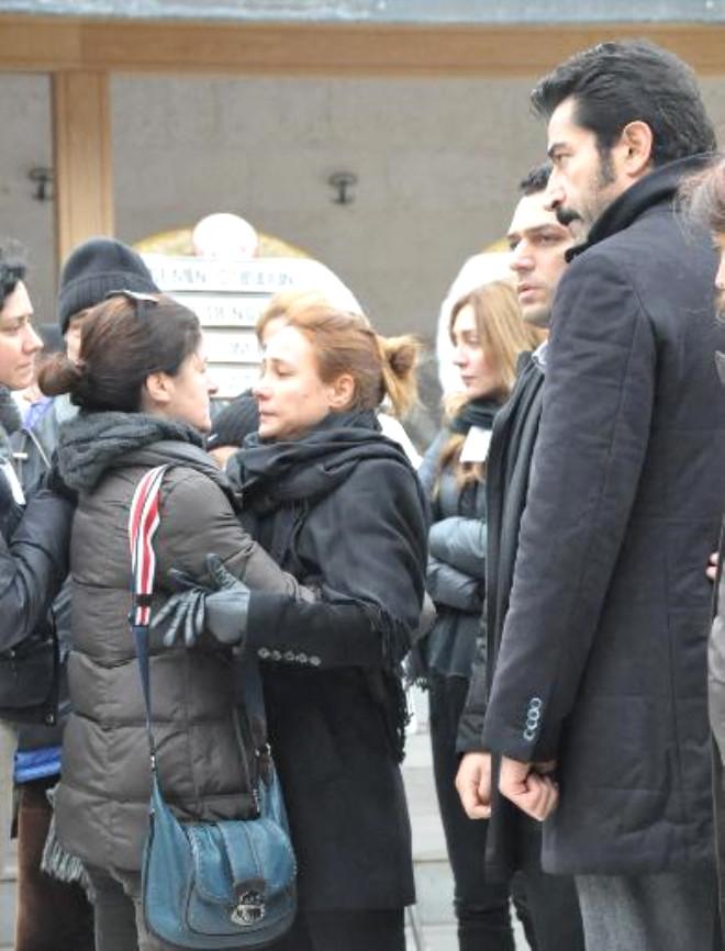 Burçin Terzioğlu’nun Annesi Toprağa Verildi Son Dakika