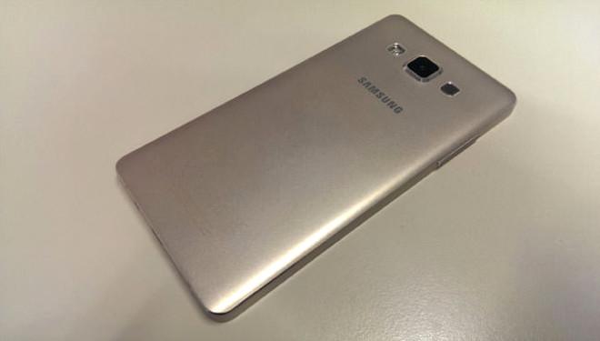 2015 model samsung galaxy a3 ve a5 in