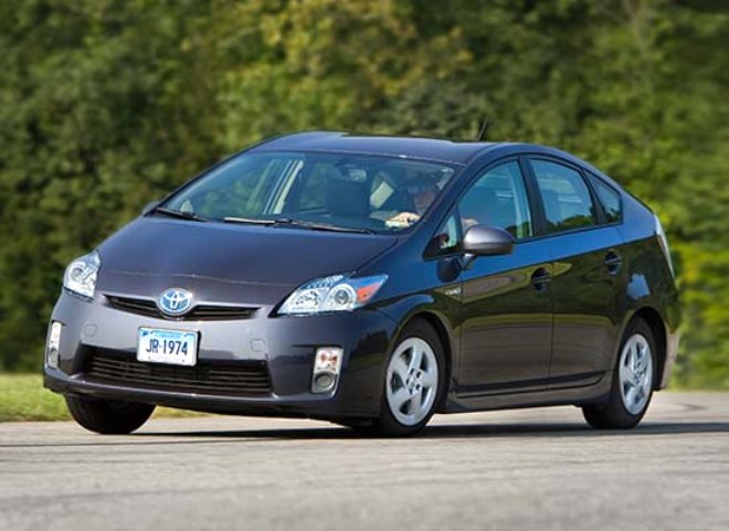 Toyota Prius 1.8 CVT 99HP: Ortalama yakıt Tüketimi(100km): 4 litre