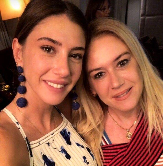 Erkenci Kuş’un Sevilen Yıldızının Annesini Görenler Gözlerine