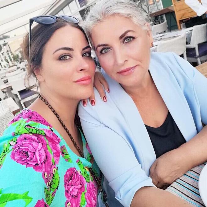 Zara ve Annesi Hatice Yılmaz