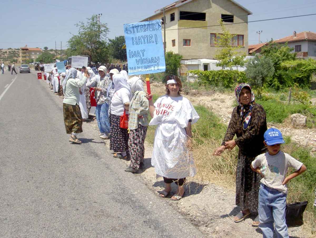 Uşak: Kışladağı Altın Madeni Açılışında Protesto Eylemi