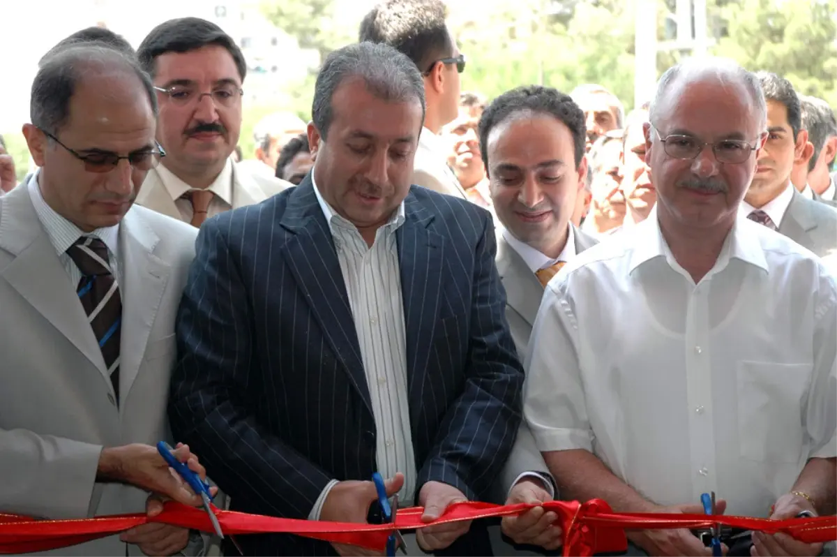 Diyarbakır: Bakan Eker Diyarbakır\'da...(2)