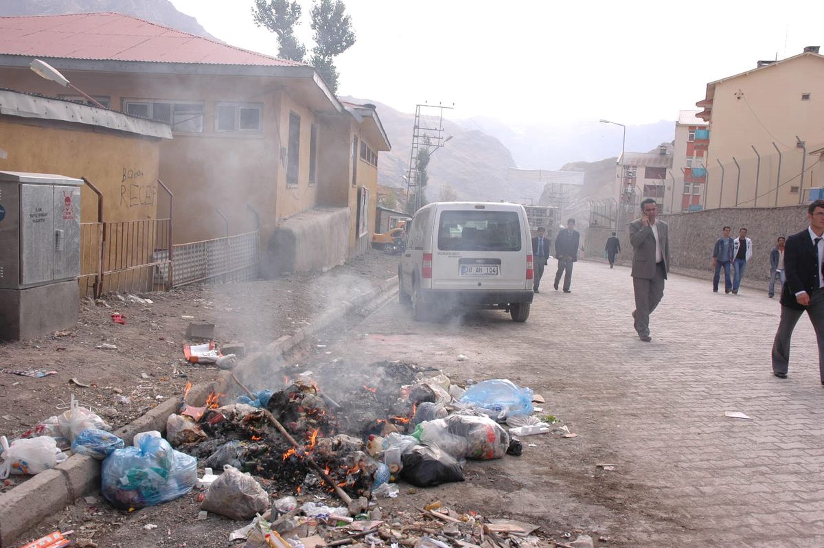 Hakkari: Hakkari'de Yerel Yönetimler