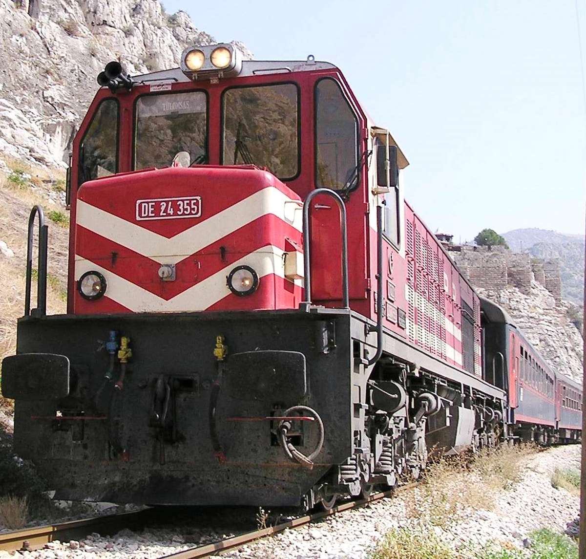 Amasya: Amasya ile İlçeleri Arasına Tren Seferleri