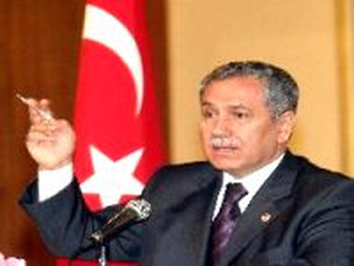 Arınç: Her Şey Çok Belli, Sözlerime Dikkat Edin