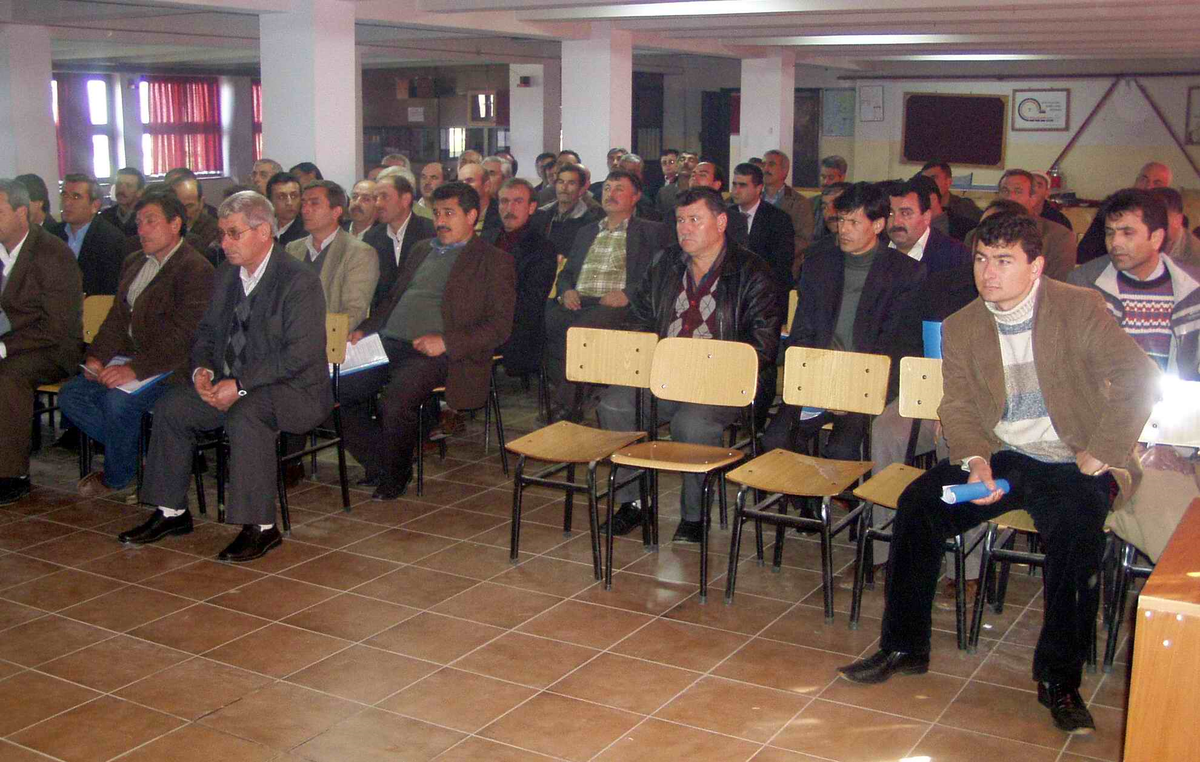 Muhtarlara 'Köy Kanunu' Dersi