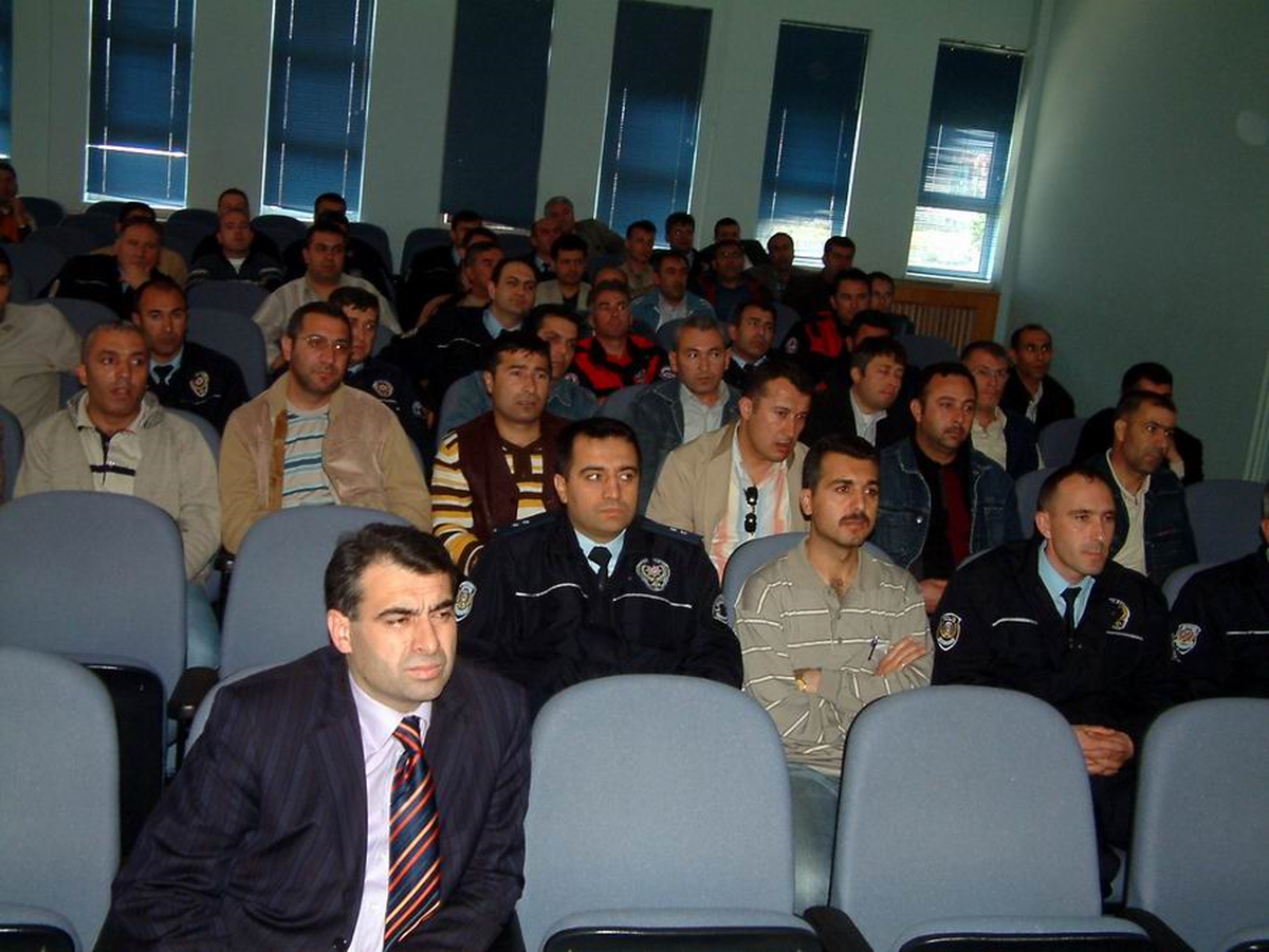 Polislere 'Biber Gazı' Semineri