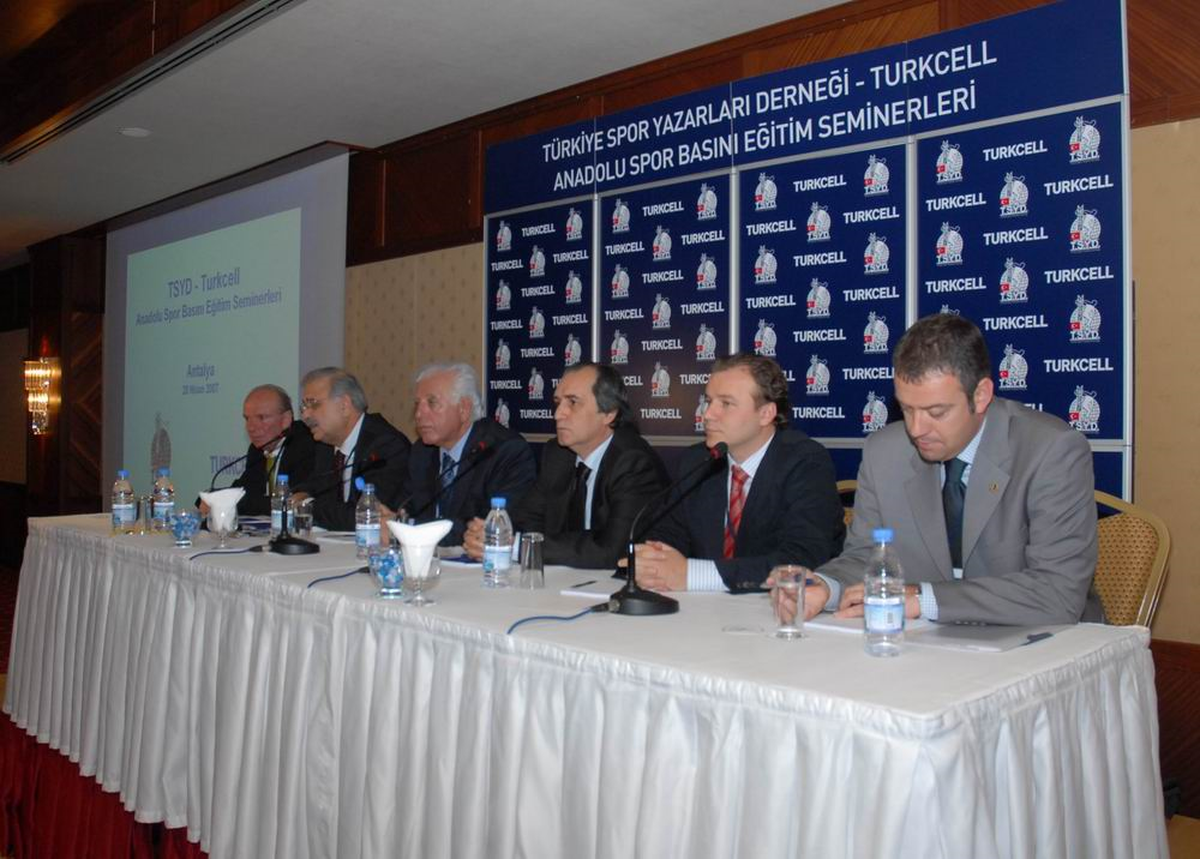Antalya\'da Tsyd-turkcell Anadolu Spor Basını Eğitim Seminerleri