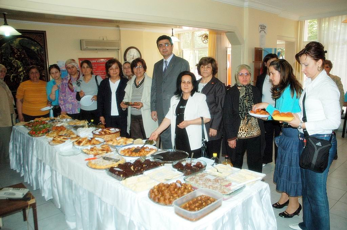 MHP'li Kadınlardan Bahar Kermesi