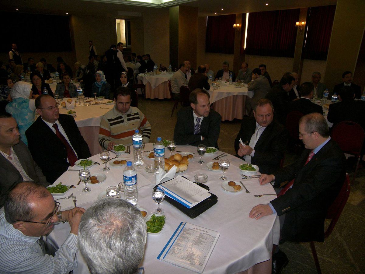AK Parti Balıkesir İlçe Teşkilatları Toplantısı Yapıldı...