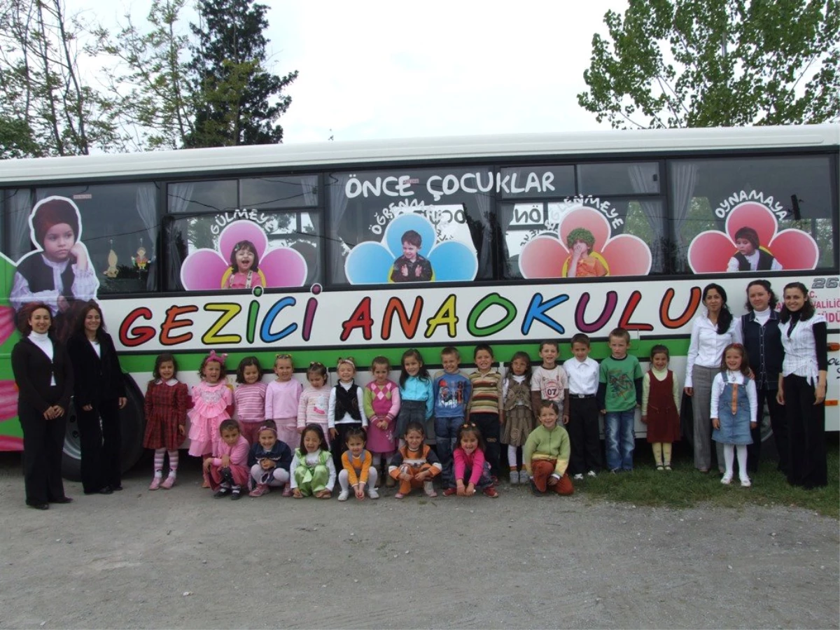 Gezici Anaokulu Otobüsü Hizmet Vermeye Başladı