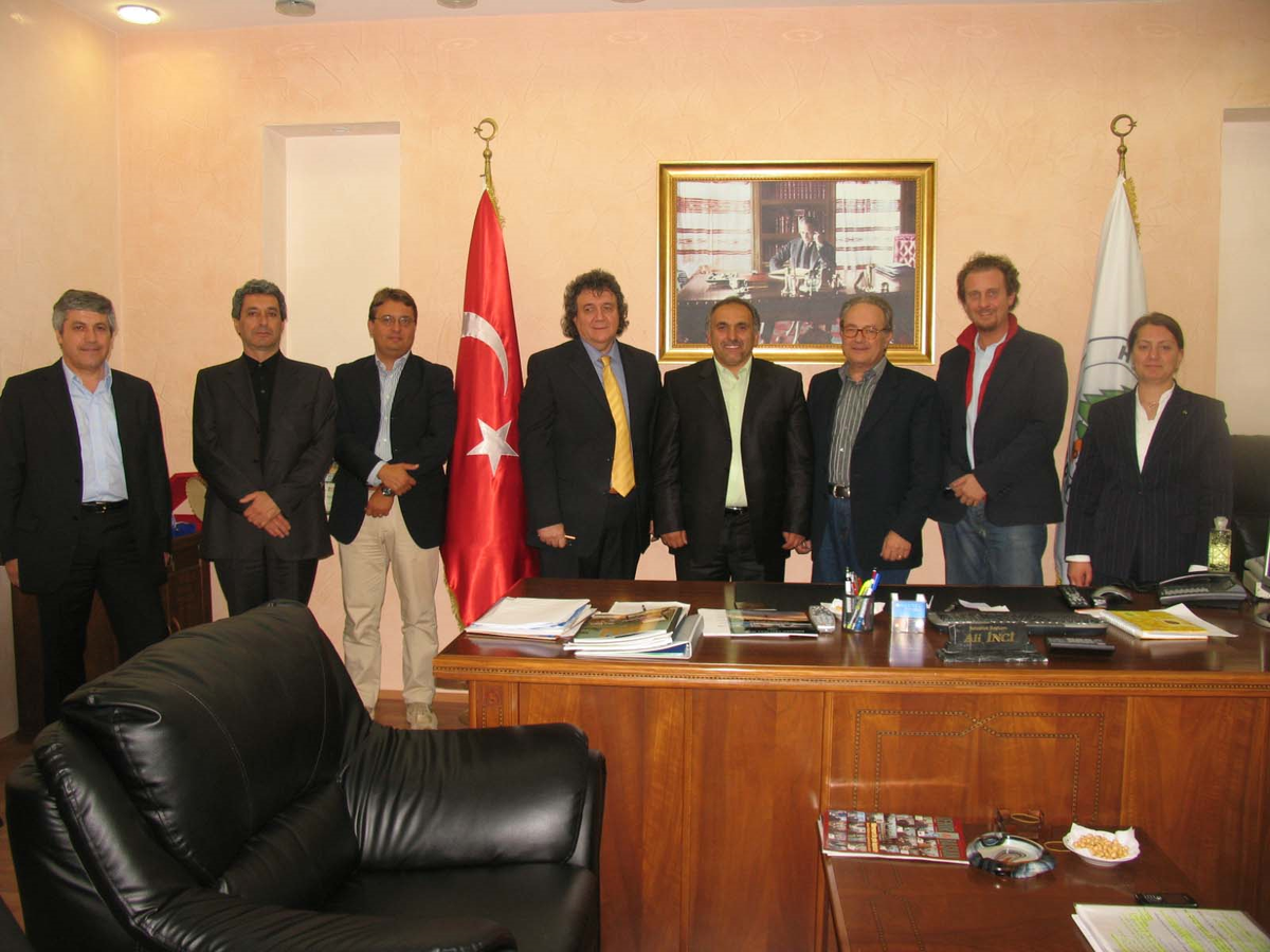 İtalyanlar Hendek'te Yatırım Yapmaya Hazırlanıyor