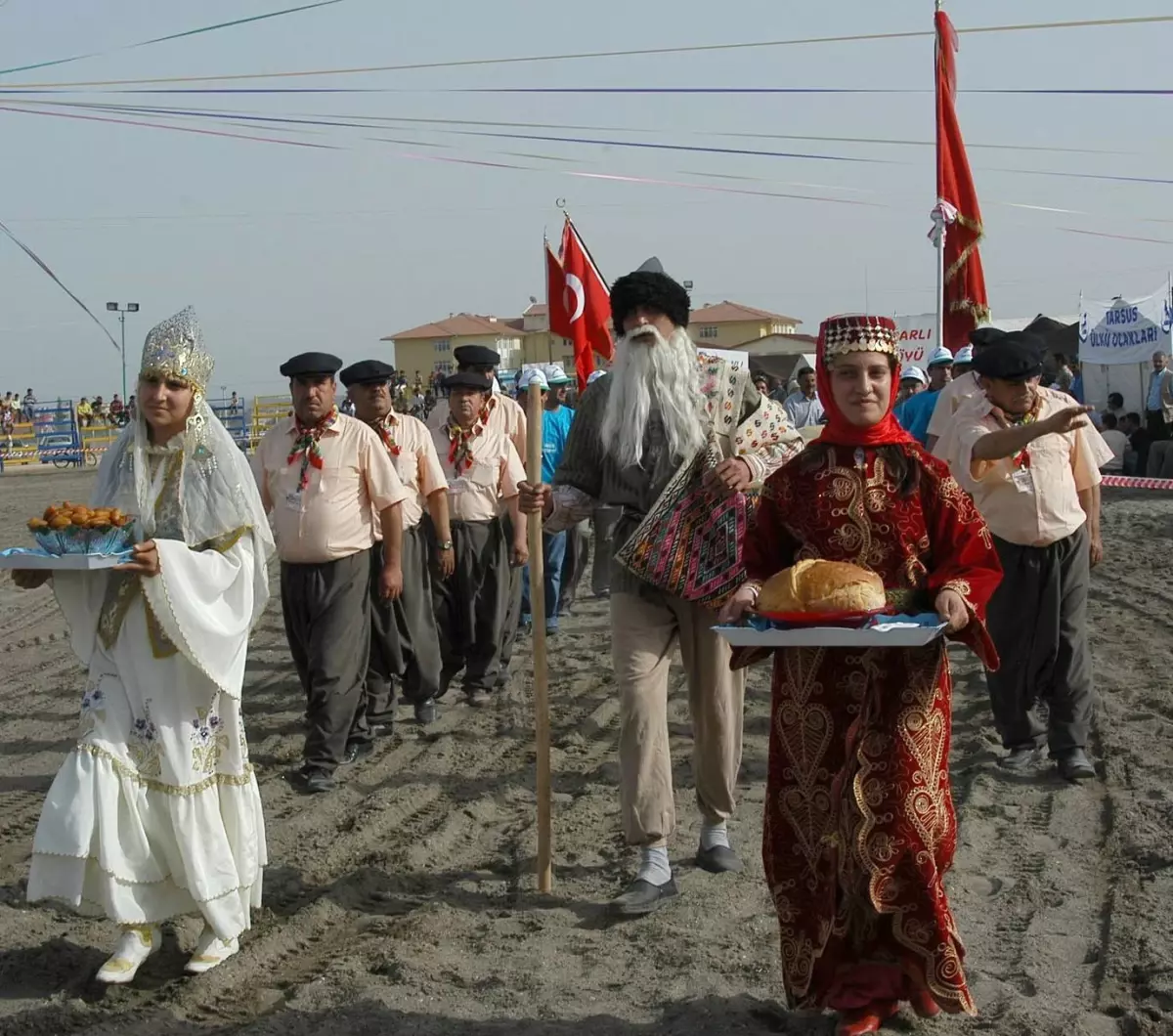 Tarsus\'ta Türkmen Şenliği