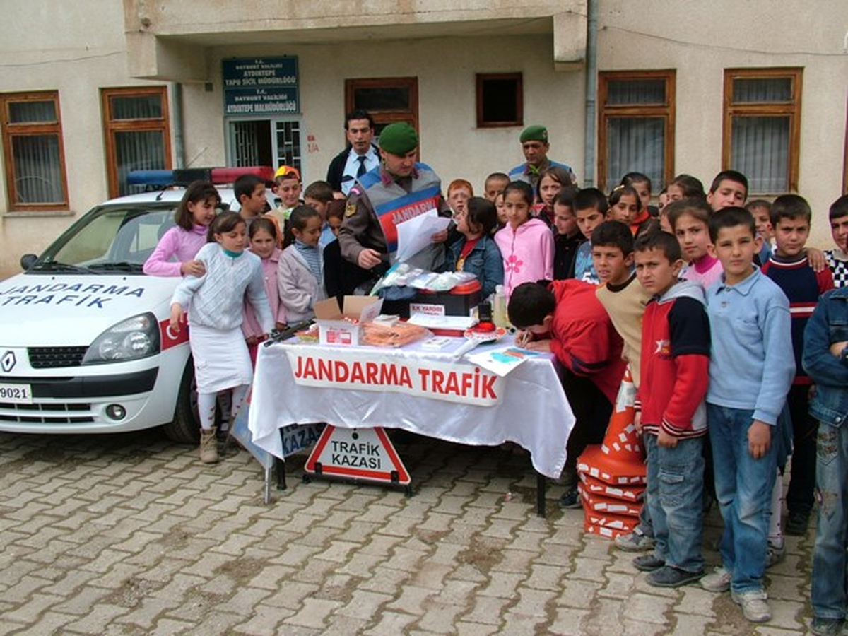 Aydıntepe'de Trafik Haftası Kutlaması