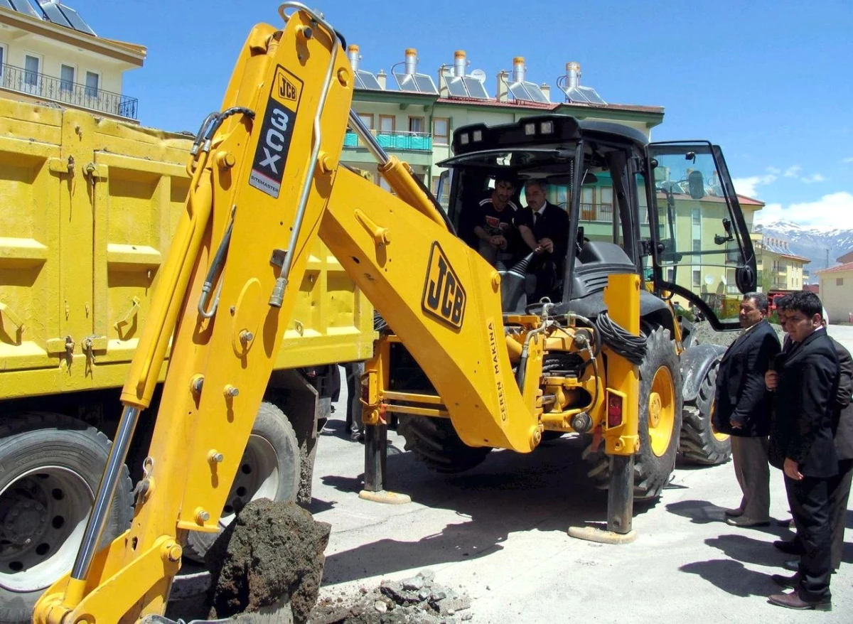 Doğalgaz Şebekesine İlk Kazma Vuruldu