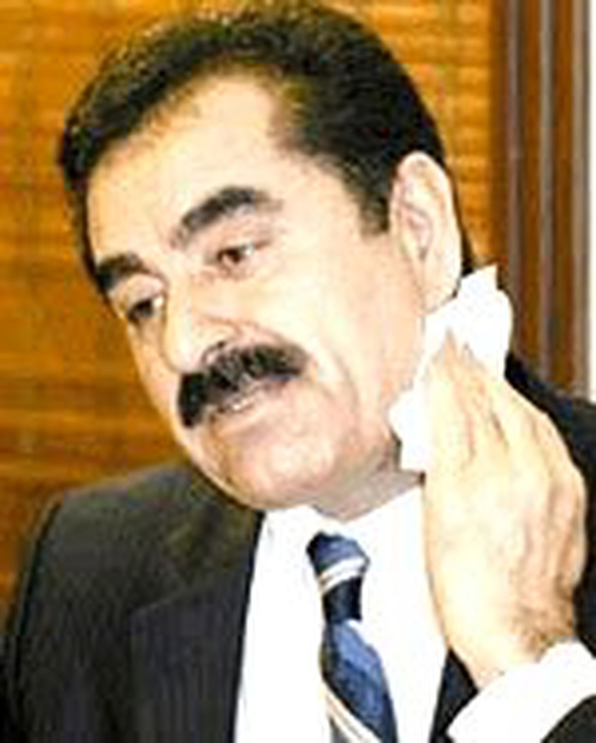 AKP'li Şahin Özer'den Tatlıses'e Adaylık Teklifi