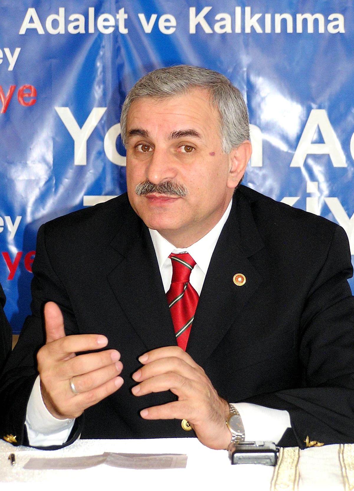 Milletvekili Yeni'den Uçak Açıklaması