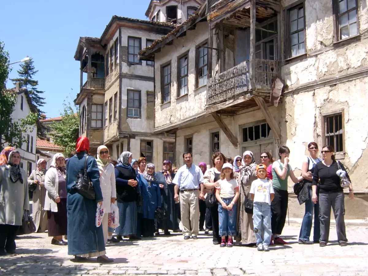 Saraybahçe Belediyesi Çalışanları, Taraklı\'yı Gezdi