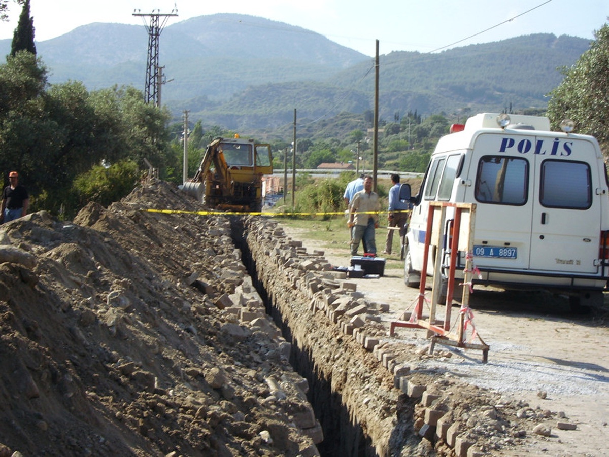 Kanalizasyon Çalışmasında İskelet Bulundu