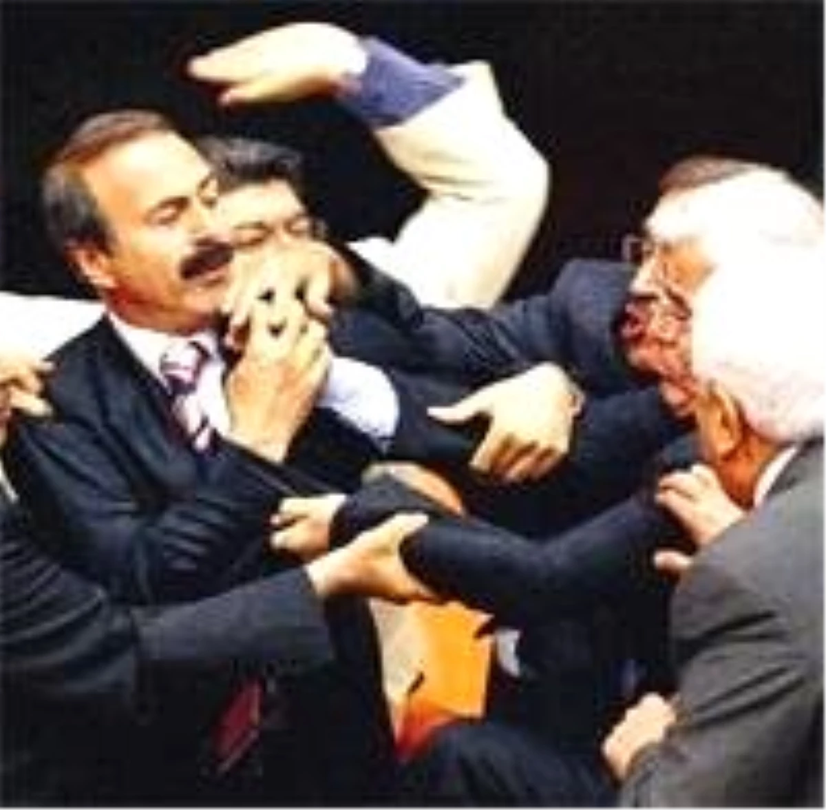 AKP-chp\'nin Sezer Savaşı