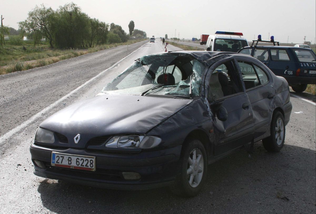 Konya'da Trafik Kazası: 3 Yaralı