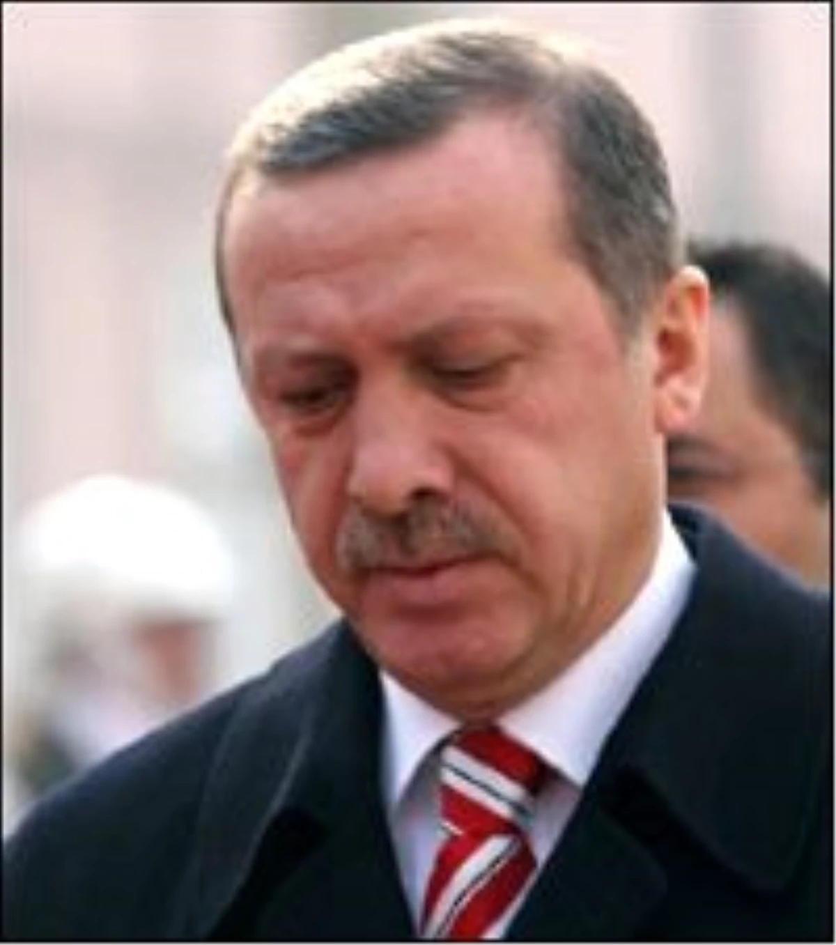 AKP, Milletvekili Aday Listesini YSK\'ya Verdi