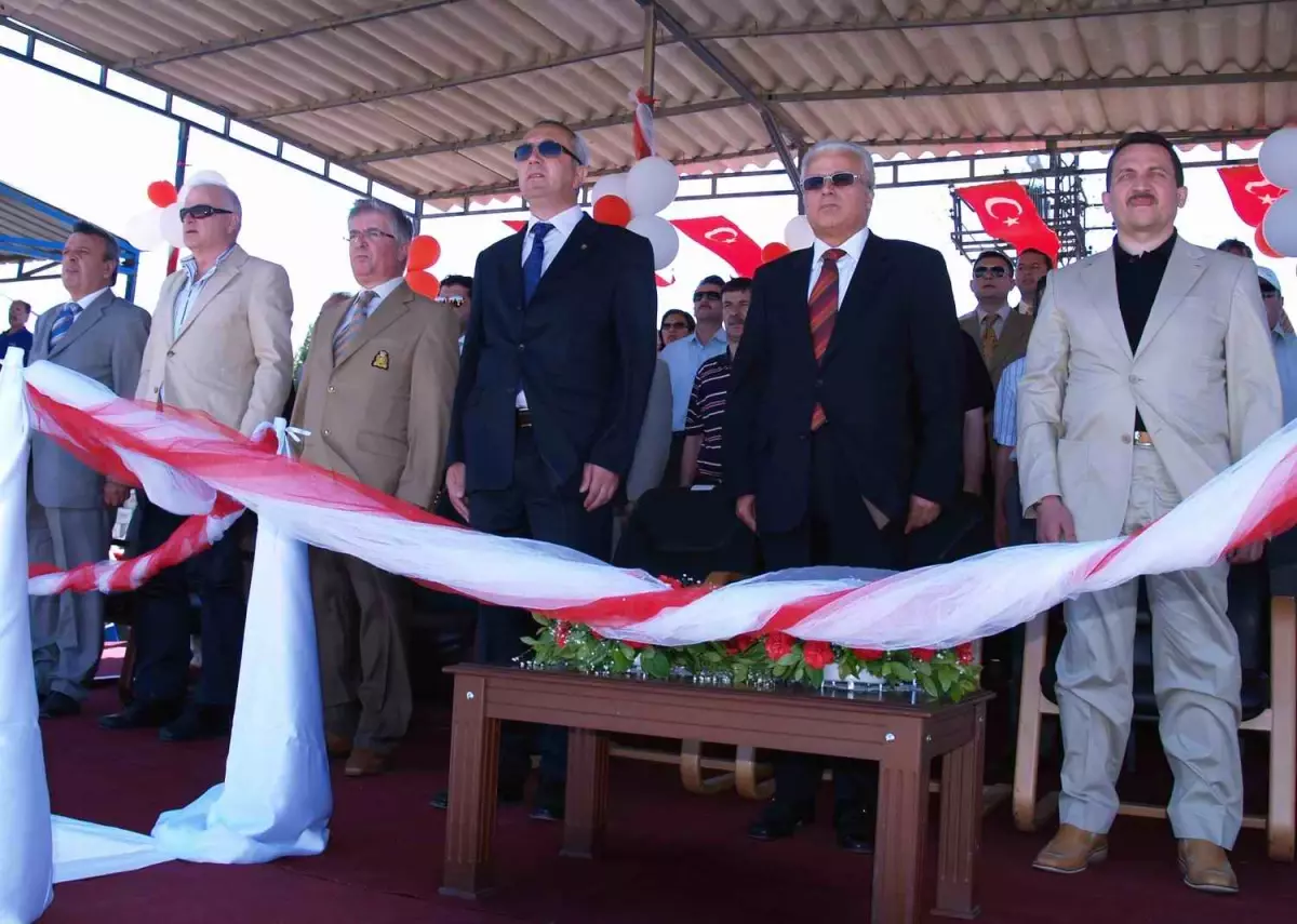 Gelibolu 26 Kasım Şehir Stadı Çimlendirildi