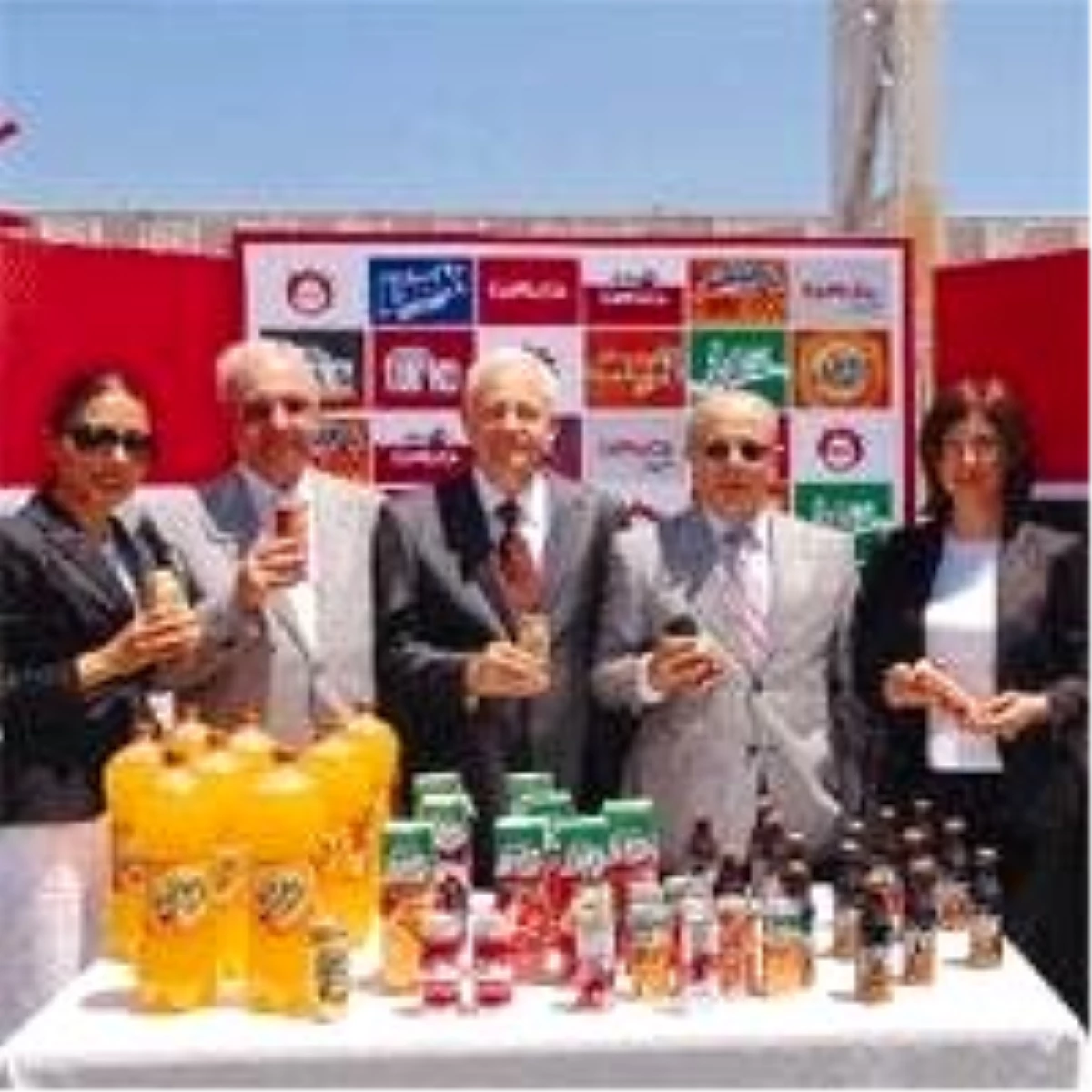Ülker: 16 Ülkeye 40 Milyon Bardak Cola Turka İçirdik