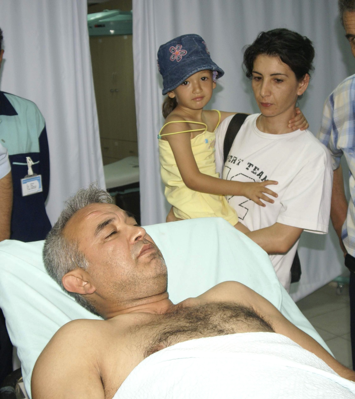 Hurdaya Dönen Araçtan Sağ Kurtulan Sürücü Uzun Süre Şükretti