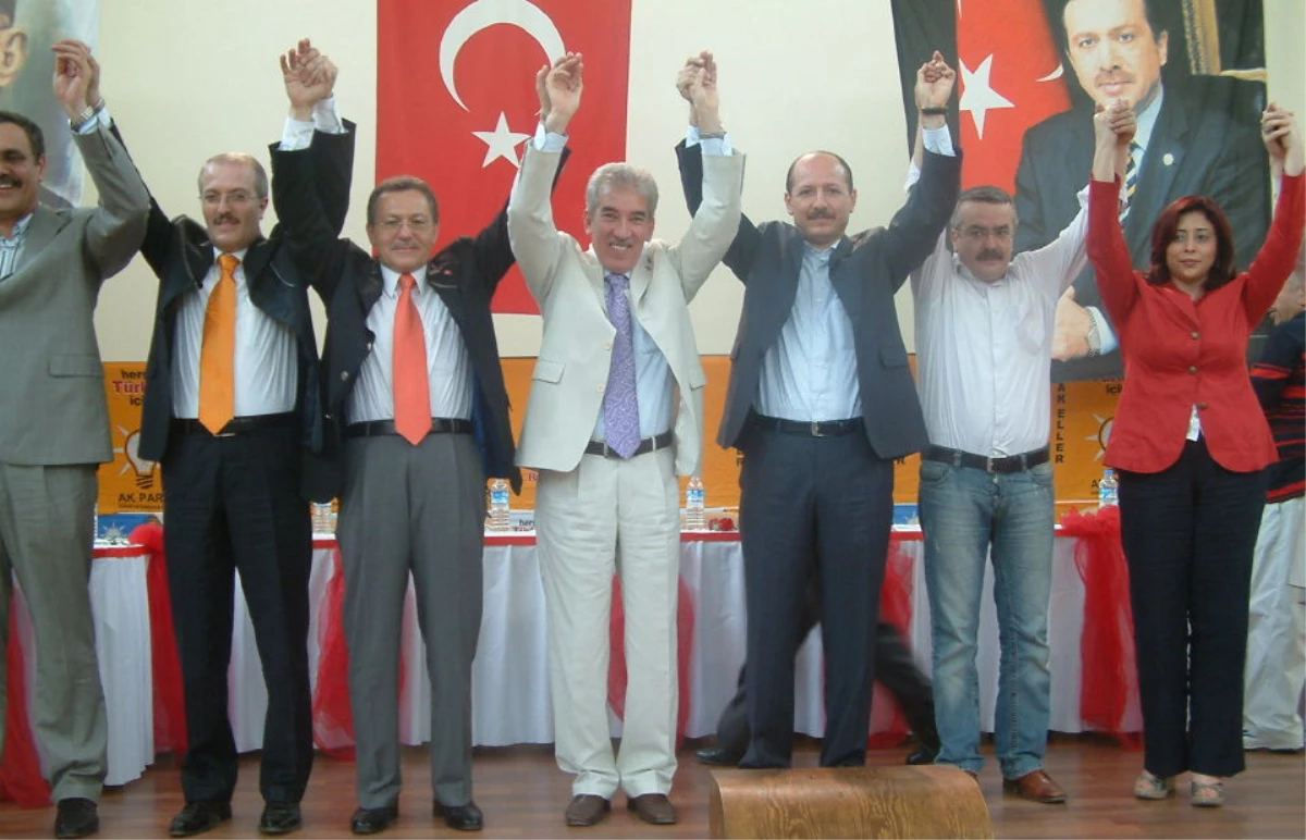 AK Parti Balıkesir Milletvekili Adayları, Gönen\'de Görücüye Çıktı