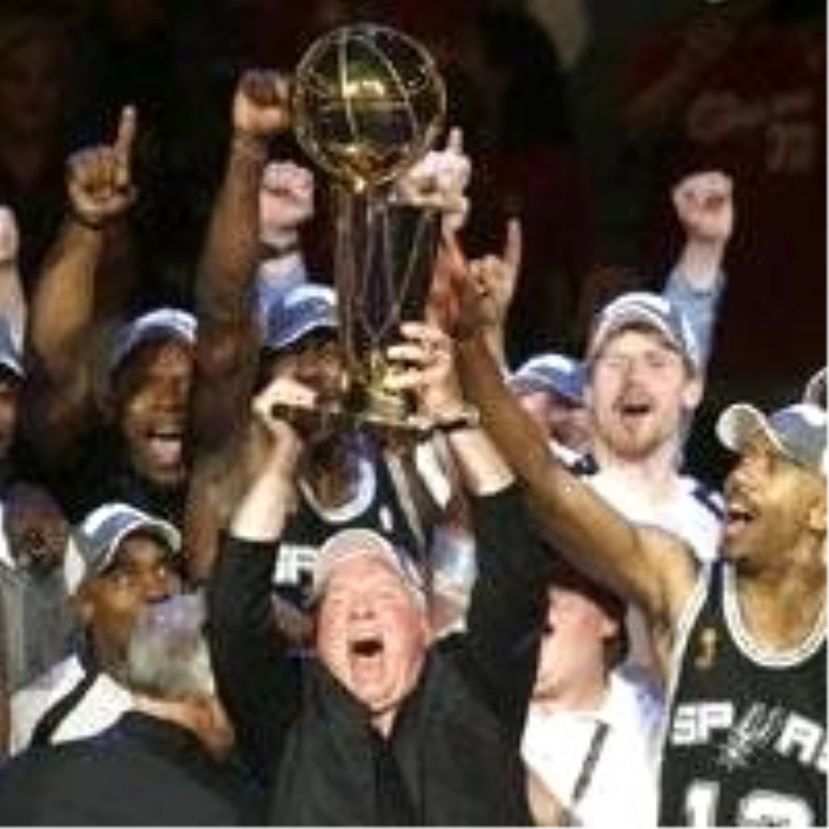 Şampiyon San Antonio Spurs