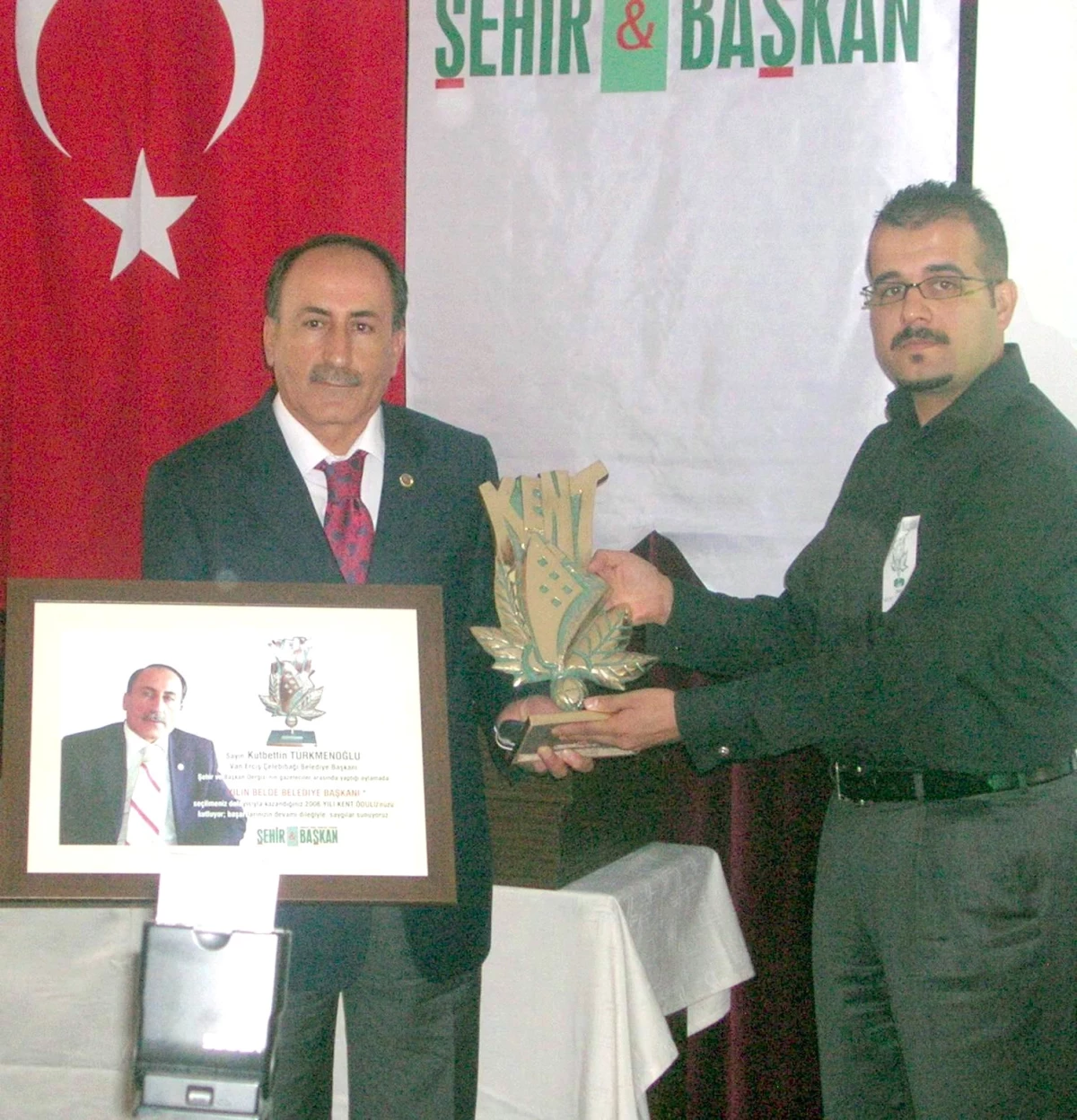 Başkan Türmenoğlu\'na Yılın Belediye Başkanı Ödülü