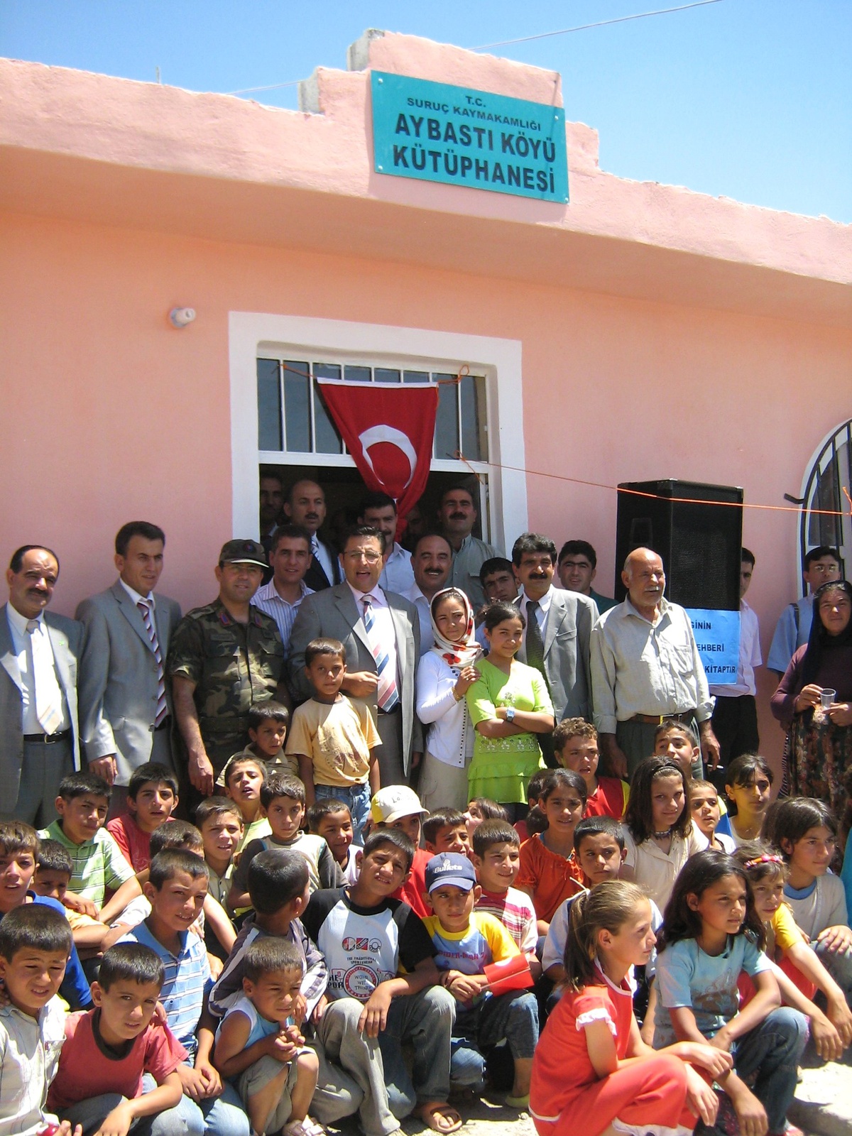 Aybastı Köy Kütüphanesine Kitap Bağışı Yapıldı