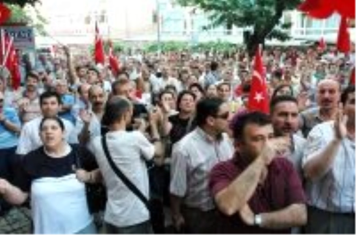 Türk Harb-iş Sendikası\'ndan Eylem