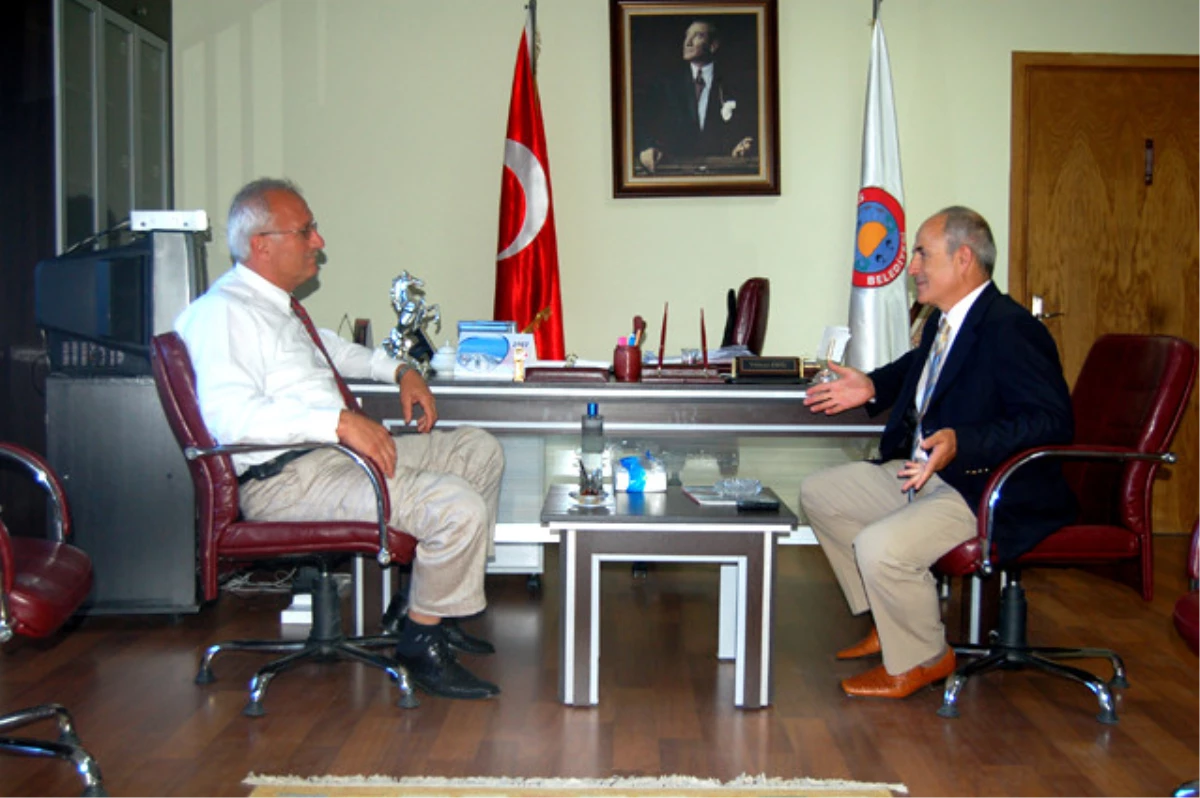 Büyükçekmece Belediye Başkanı Akgün, Başkan Erel\'i Ziyaret Etti