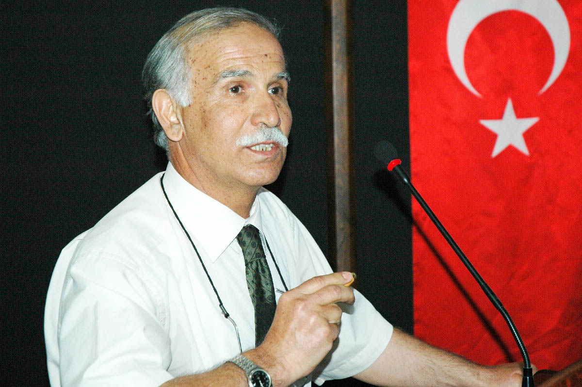 Hü Arkeoloji Bölüm Başkanı Yrd. Doç. Dr. Cihat Kürkçüoğlu: